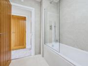 4 bedroom semi detached house to rent