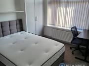 4 bedroom semi detached house to rent