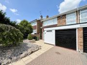 4 bedroom semi detached house to rent