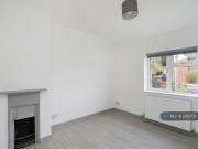 4 bedroom semi detached house to rent