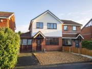 4 bedroom semi detached house to rent