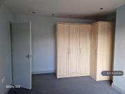 4 bedroom semi detached house to rent