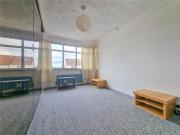 4 bedroom semi detached house to rent