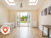 4 bedroom semi detached house to rent