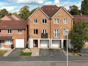 4 bedroom semi detached house to rent