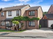 4 bedroom semi detached house to rent