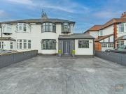 4 bedroom semi detached house to rent