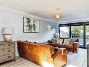 4 bedroom semi detached house to rent