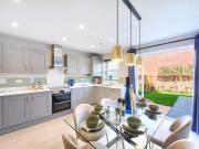 4 bedroom semi detached house to rent