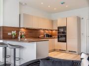 4 bedroom semi detached house to rent