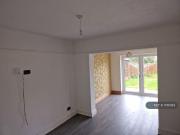 4 bedroom semi detached house to rent