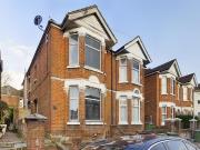4 bedroom semi detached house to rent