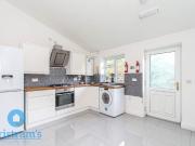 4 Bedroom Semi Detached House to Rent