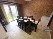 4 bedroom semi detached house to rent