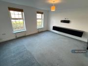 4 bedroom semi detached house to rent