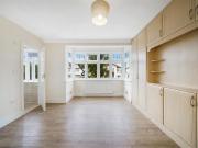 4 bedroom semi detached house to rent