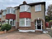 4 bedroom semi detached house to rent