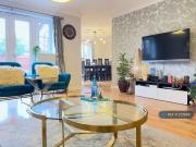 4 bedroom semi detached house to rent