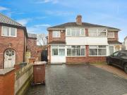 4 bedroom semi detached house to rent
