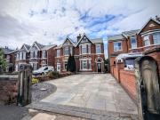 4 bedroom semi detached house to rent