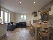 4 bedroom semi detached house to rent