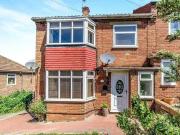 4 bedroom Semi Detached House to rent, Fairlead Road,...