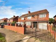 4 bedroom Semi Detached House to rent, Lancaster Avenue,...
