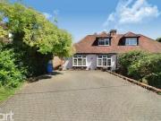4 bedroom semidetached bungalow for sale in Cannon Lane...