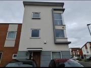 4 bedroom semidetached house for rent in Bell Crescent...