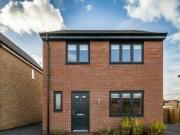4 bedroom semidetached house for rent in Burrows Avenue...