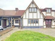 4 bedroom semidetached house for rent in Lawns Way...
