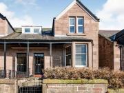 4 bedroom semidetached house for sale in Eastbank...