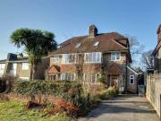 4 bedroom semidetached house for sale in Sunte Close...
