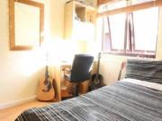 4 Bedroom Shared Living/roommate London London 90563543