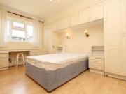4 Bedroom Shared Living/roommate London London LS90559690