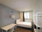 4 Bedroom Shared Living/roommate London London LS90559779