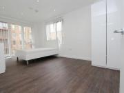 4 Bedroom Shared Living/roommate London London LS90559967