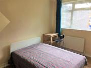 4 Bedroom Shared Living/roommate London London LS90563051