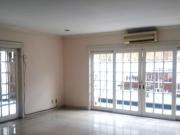 4 Bedroom Spacious House for Sale in San Lorenzo... 4 Bedroom Spacious House for Sale in San Lorenzo...