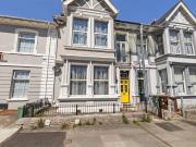 5 Bedroom Terraced House