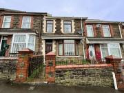 4 Bedroom Terraced House