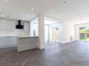 4 Bedroom Terraced House