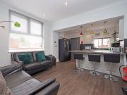 4 Bedroom Terraced House