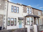 4 Bedroom Terraced House