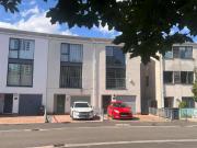 4 Bedroom Terraced House