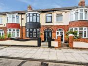 4 Bedroom Terraced House