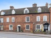 4 Bedroom Terraced House