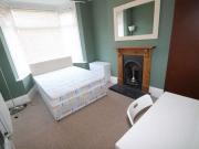 4 Bedroom Terraced House 4 Bedroom Terraced House