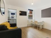 4 bedroom terraced house for rent in 242 Shoreham...