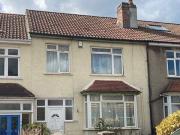 4 bedroom terraced house for rent in 4 Bedford Crescent,...